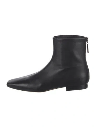 Pre-owned Vince Leather Boots In Black