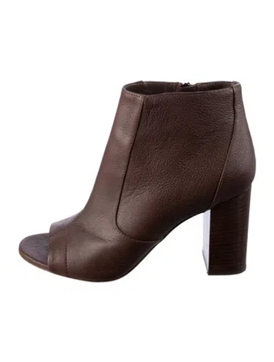 Pre-owned Vince Leather Boots In Brown