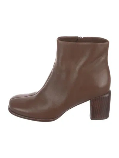 Pre-owned Vince Leather Boots In Brown