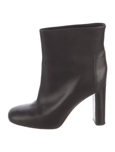 Pre-owned Vince Leather Boots In Brown