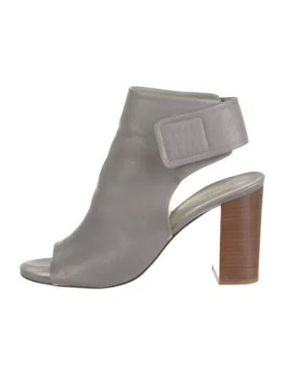 Pre-owned Vince Leather Boots In Gray