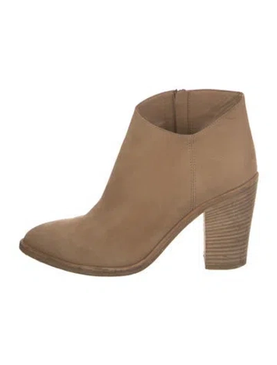 Pre-owned Vince Leather Boots In Neutral