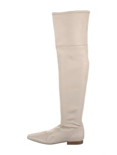 Pre-owned Vince Leather Boots In Neutral