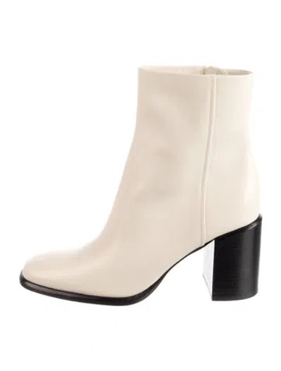 Pre-owned Vince Leather Boots In Neutral