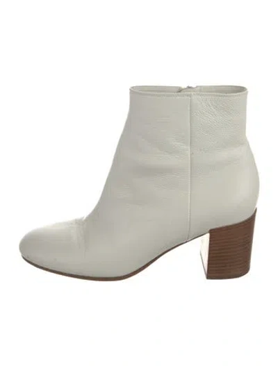 Pre-owned Vince Leather Boots In Neutrals