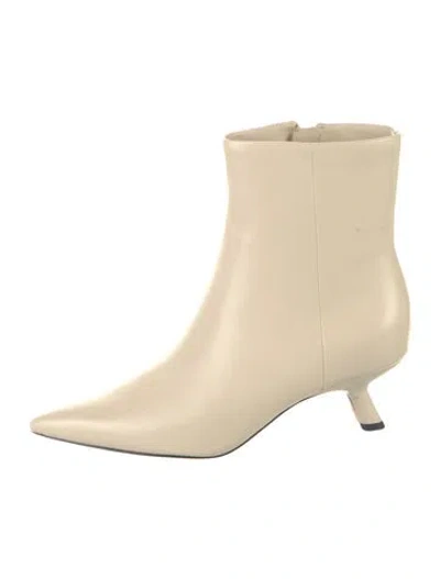 Pre-owned Vince Leather Boots In Neutrals