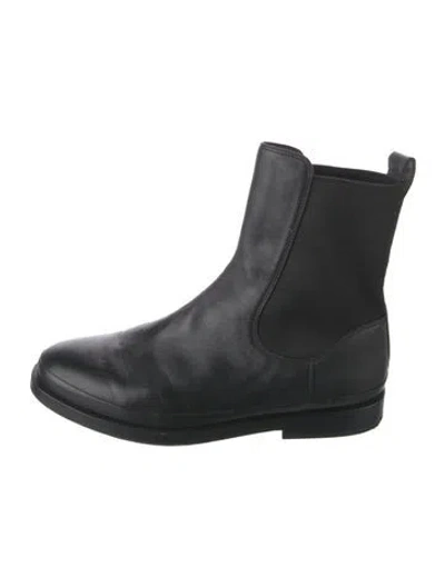 Pre-owned Vince Leather Chelsea Boots In Black