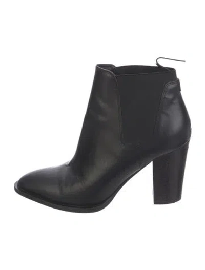 Pre-owned Vince Leather Chelsea Boots In Black