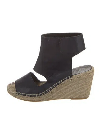 Pre-owned Vince Leather Espadrilles In Blue