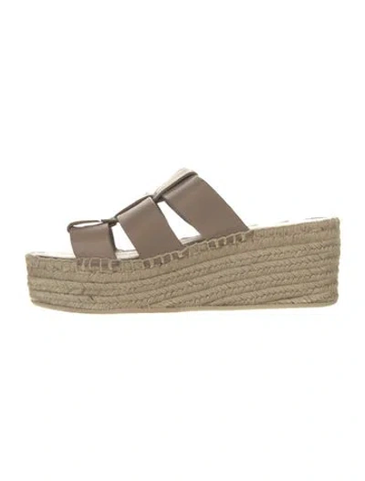 Pre-owned Vince Leather Espadrilles In Neutral