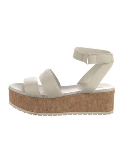 Pre-owned Vince Leather Espadrilles In Neutral