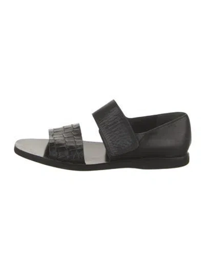 Pre-owned Vince Leather Flats In Black