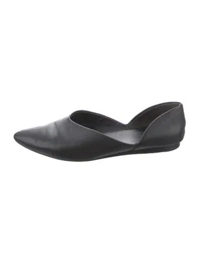 Pre-owned Vince Leather Flats In Black