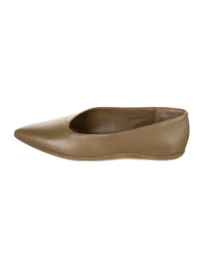 Pre-owned Vince Leather Flats In Brown