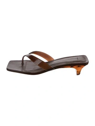 Pre-owned Vince Leather Flip Flops In Brown