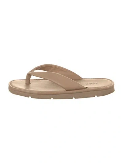 Pre-owned Vince Leather Flip Flops In Neutrals