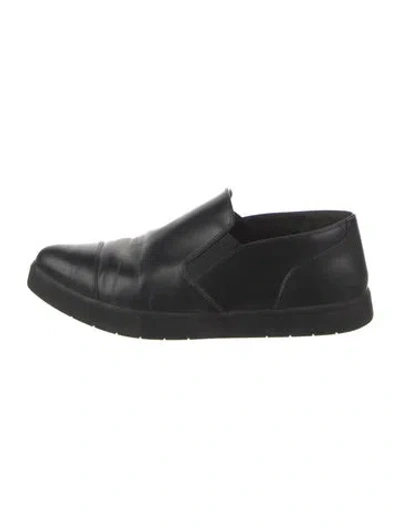 Pre-owned Vince Leather Loafers In Black