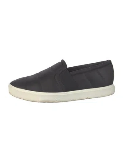 Pre-owned Vince Leather Loafers In Black