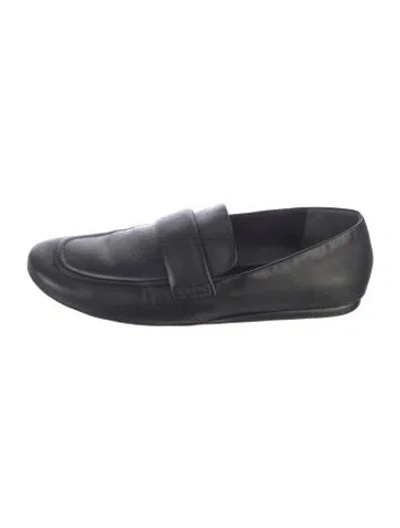Pre-owned Vince Leather Loafers In Black