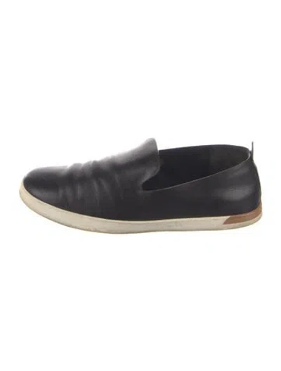 Pre-owned Vince Leather Loafers In Black