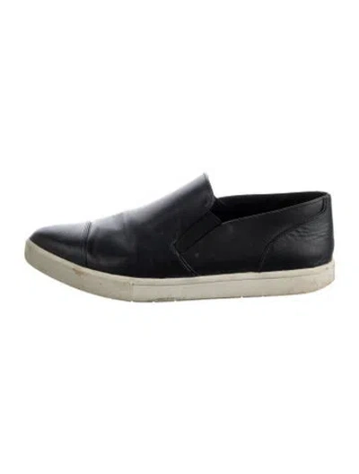 Pre-owned Vince Leather Loafers In Black