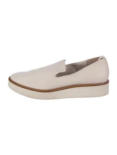 Pre-owned Vince Leather Loafers In Neutrals