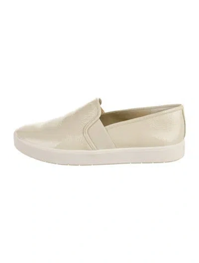Pre-owned Vince Leather Loafers In White