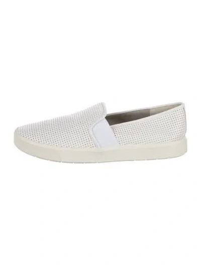 Pre-owned Vince Leather Loafers In White