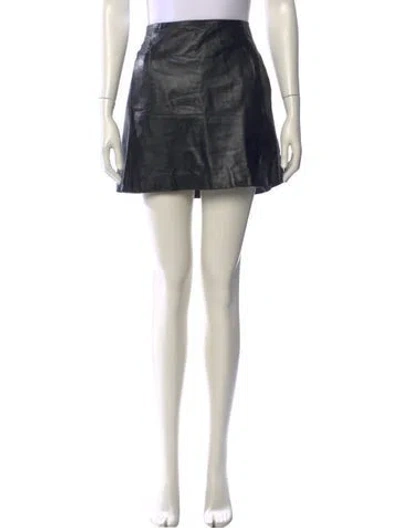 Pre-owned Vince Leather Mini Skirt In Black