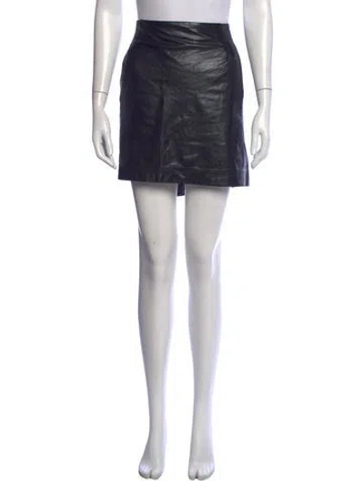 Pre-owned Vince Leather Mini Skirt In Black