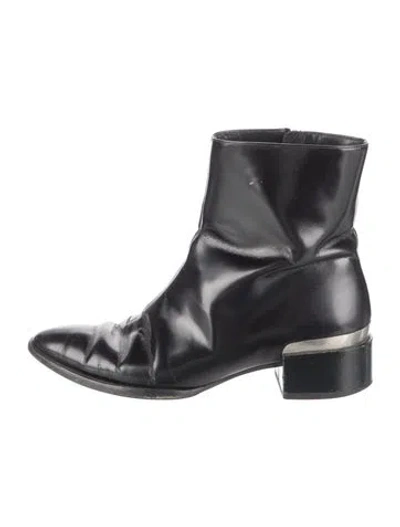 Pre-owned Vince Leather Moto Boots In Black