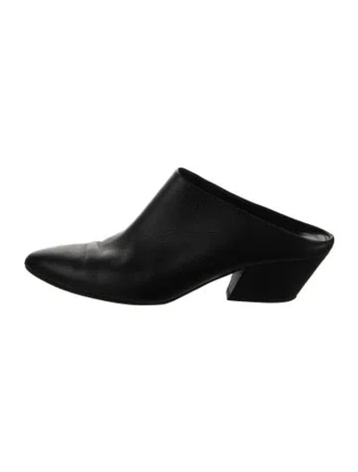 Pre-owned Vince Leather Mules In Black