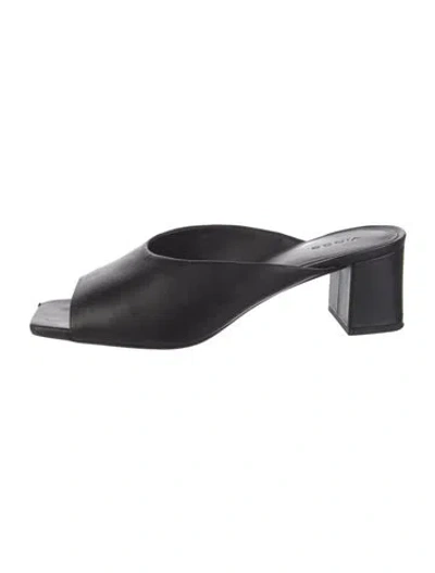 Pre-owned Vince Leather Mules In Black