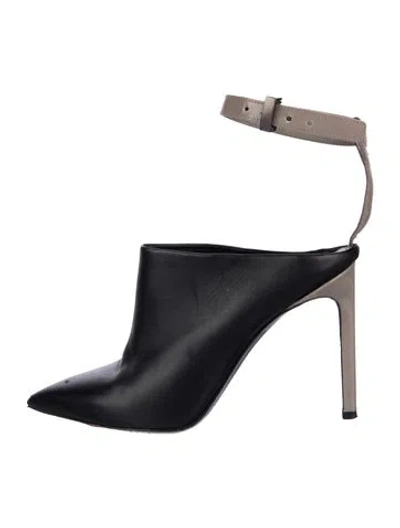 Pre-owned Vince Leather Mules In Black