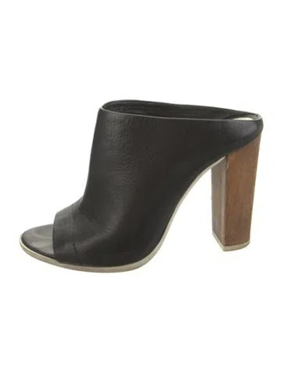 Pre-owned Vince Leather Mules In Black