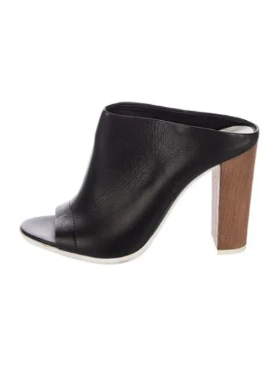 Pre-owned Vince Leather Mules In Black
