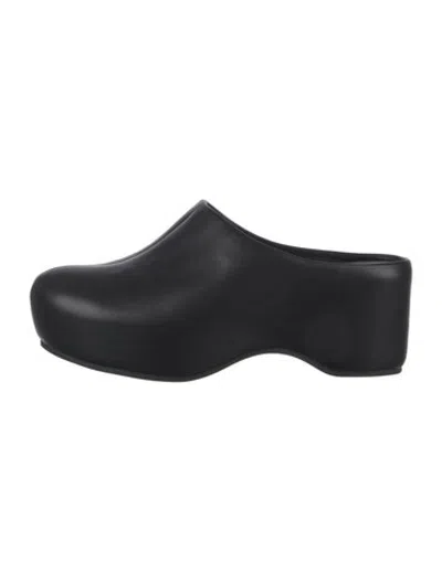 Pre-owned Vince Leather Mules In Black