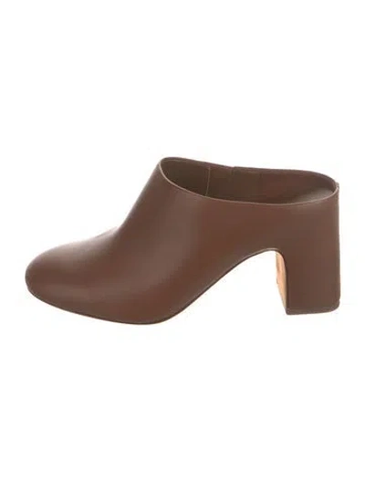 Pre-owned Vince Leather Mules In Brown