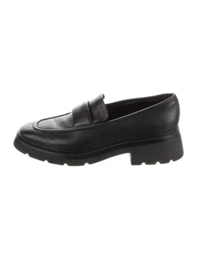 Pre-owned Vince Leather Pumps In Black