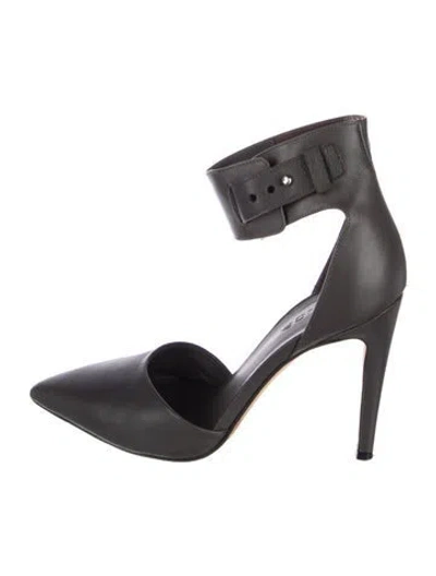 Pre-owned Vince Leather Pumps In Grey