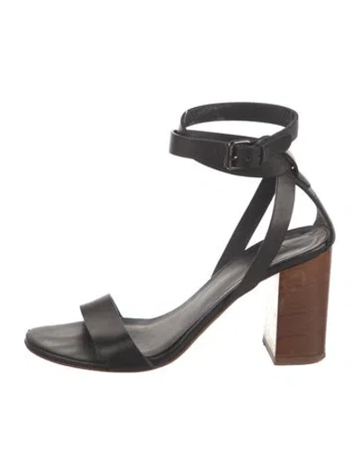 Pre-owned Vince Leather Sandals In Black