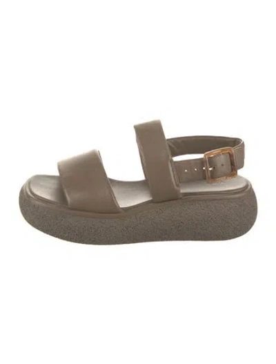 Pre-owned Vince Leather Sandals In Neutral
