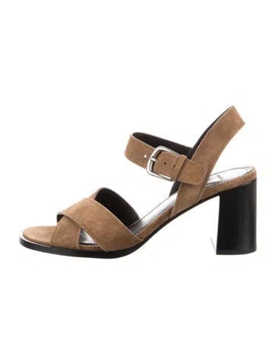 Pre-owned Vince Leather Sandals In Neutrals