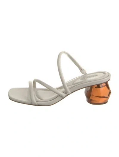Pre-owned Vince Leather Sandals In White