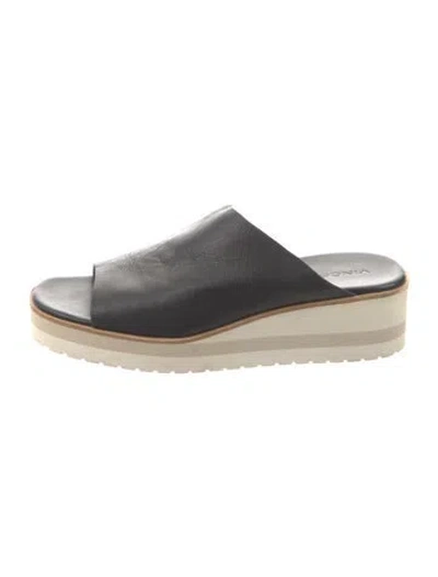 Pre-owned Vince Leather Slides In Black