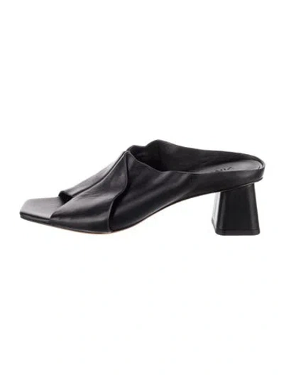 Pre-owned Vince Leather Slides In Black