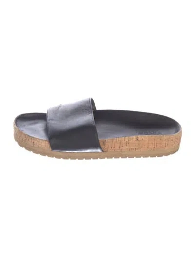 Pre-owned Vince Leather Slides In Black