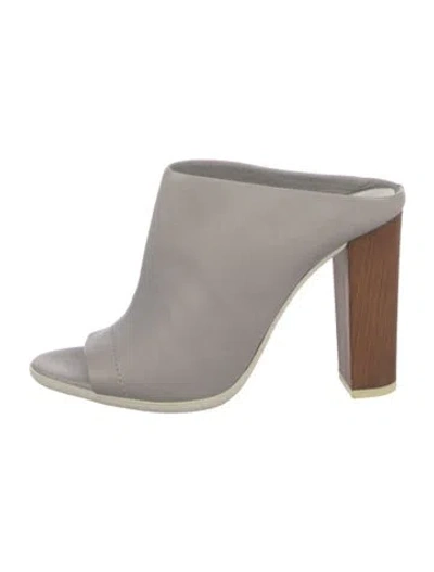 Pre-owned Vince Leather Slides In Gray