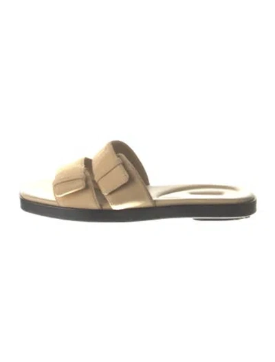 Pre-owned Vince Leather Slides In Neutral