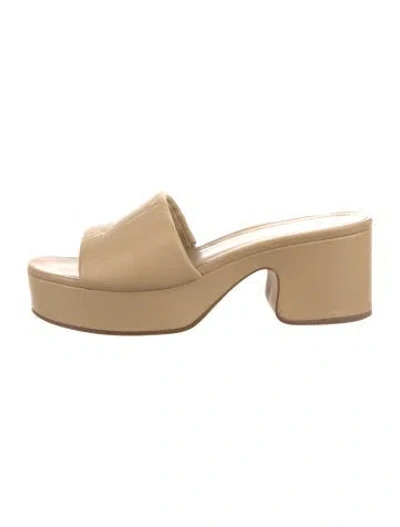 Pre-owned Vince Leather Slides In Neutral